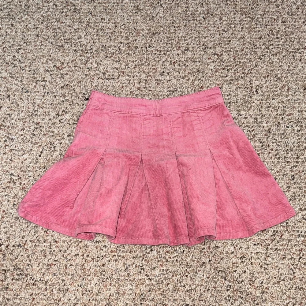 NWT GAP Pink Corduroy Skirt- M